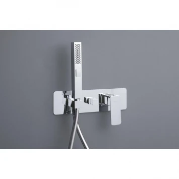 Смеситель для ванны Allen Brau Infinity 5.21011-00 встраиваемый, с душевым гарнитуром, хром