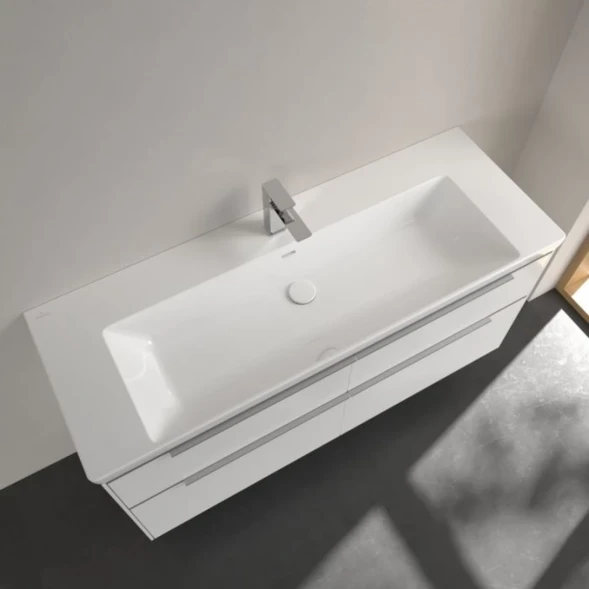 Раковина 130x47,5 см Villeroy &amp; Boch Subway 3.0 4A70D501