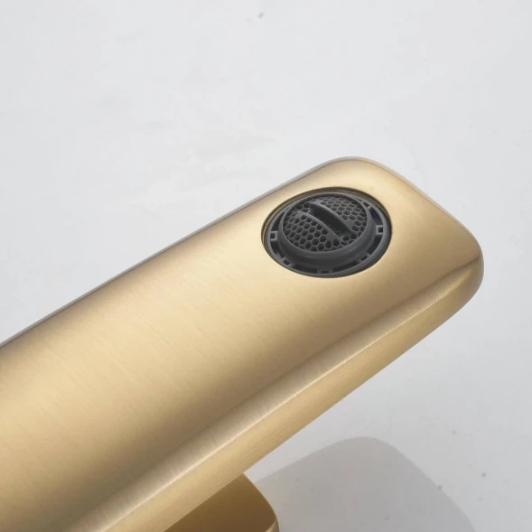 Смеситель для раковины Rose R3901G Золото матовый