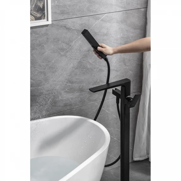 Смеситель напольный для ванны Allen Brau Infinity 5.21009-31 черный матовый