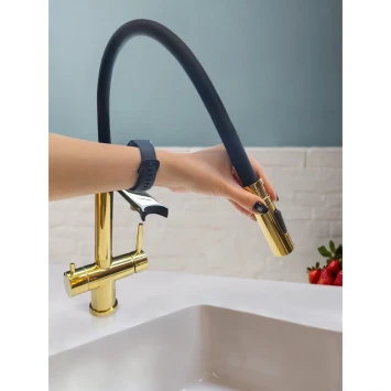 Смеситель для кухни AltroBagno Flusso AltroBagnoFlusso050205Gl с подключением к фильтру, гибким изливом, Золото