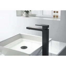 Смеситель для раковины Timo Selene 3061/03F черный матовый