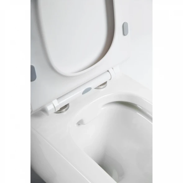Унитаз подвесной BelBagno Carina BB514CHR безободковый, белый